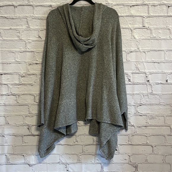 Lane BryantOpen Front Hooded Cardigan - Picture 9 of 9